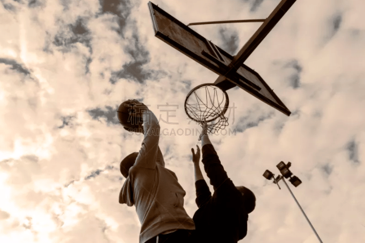 紫百合主席：俱乐部从未被挂牌出售，我们应团结一致共度难关