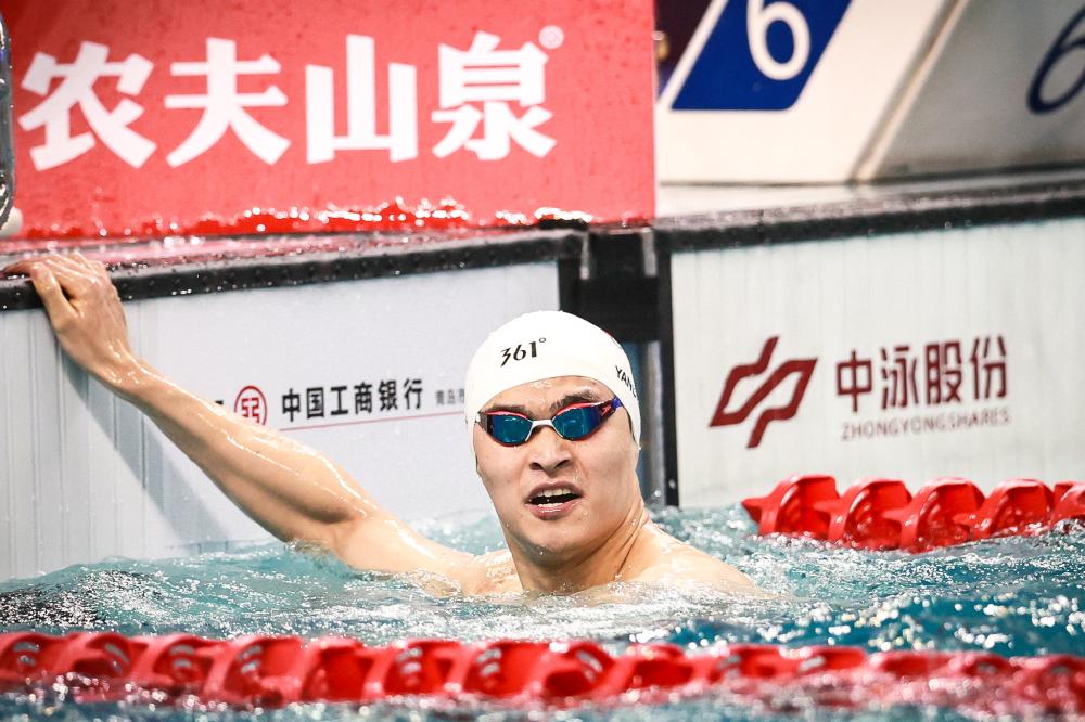 意甲媒体热议：米兰前锋希门尼斯未来扑朔迷离，媒体坚称他将离开而经纪人否认！