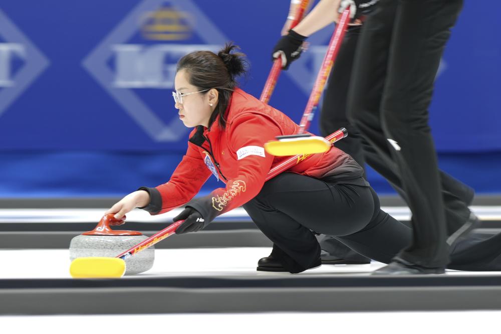 2025年女运动员收入榜公布：谷爱凌第四，郑钦文第五